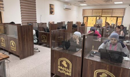 <trp-post-container data-trp-post-id='987530216'>​وسط إجراءات تنظيمية عالية.. طلبة الدراسات العليا يؤدون الاختبار الوطني اللغة العربية و الحاسوب</trp-post-container>