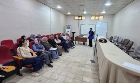 <trp-post-container data-trp-post-id='987530705'>القيادة التحويلية في الإدارة التعليمية”.. دورة تدريبية لتنمية المهارات القيادية وتعزيز التميز المؤسسي</trp-post-container>